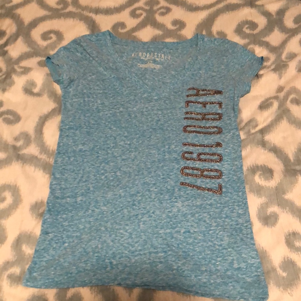 Aeropostale v neck